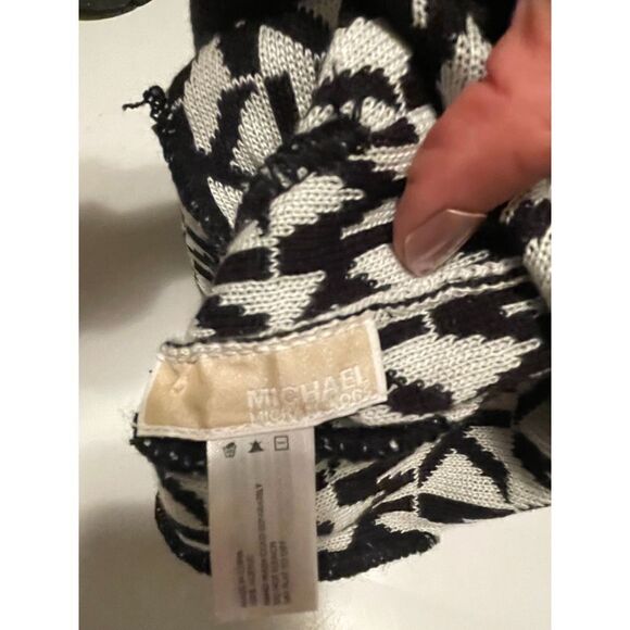 Michael Kors Knit Hat - Picture 2 of 3